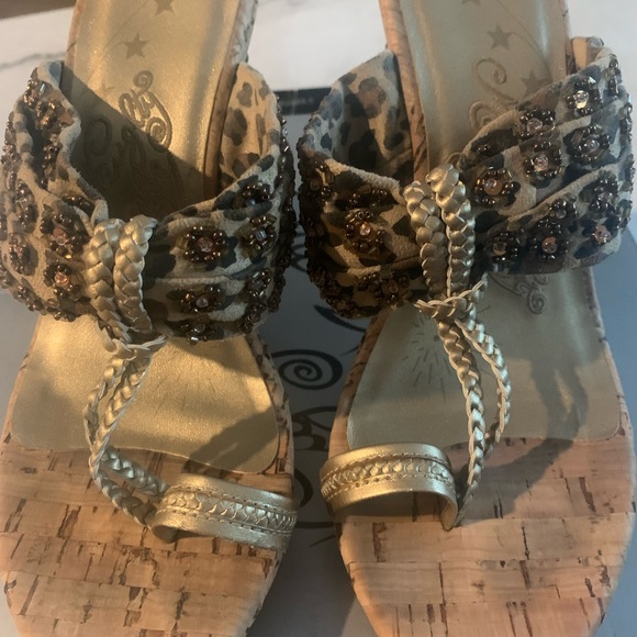 Barely worn, Naughty Monkey 6 - Picture 3 of 4